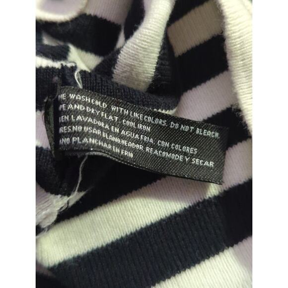 Carolyn Taylor Top Woman's Large V-Neck Cap Sleeve Black White Striped - Picture 10 of 12